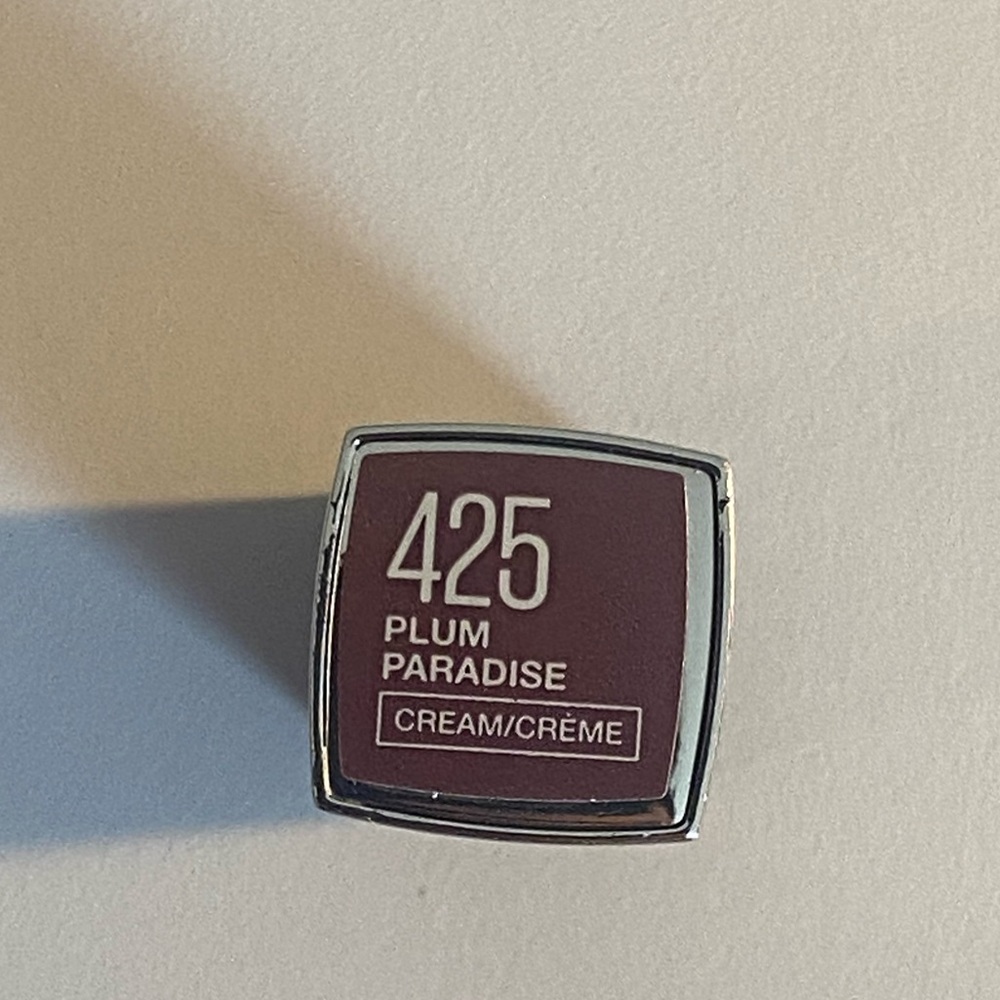 Maybelline Plum Paradise 425 Deep Plum Lip Color